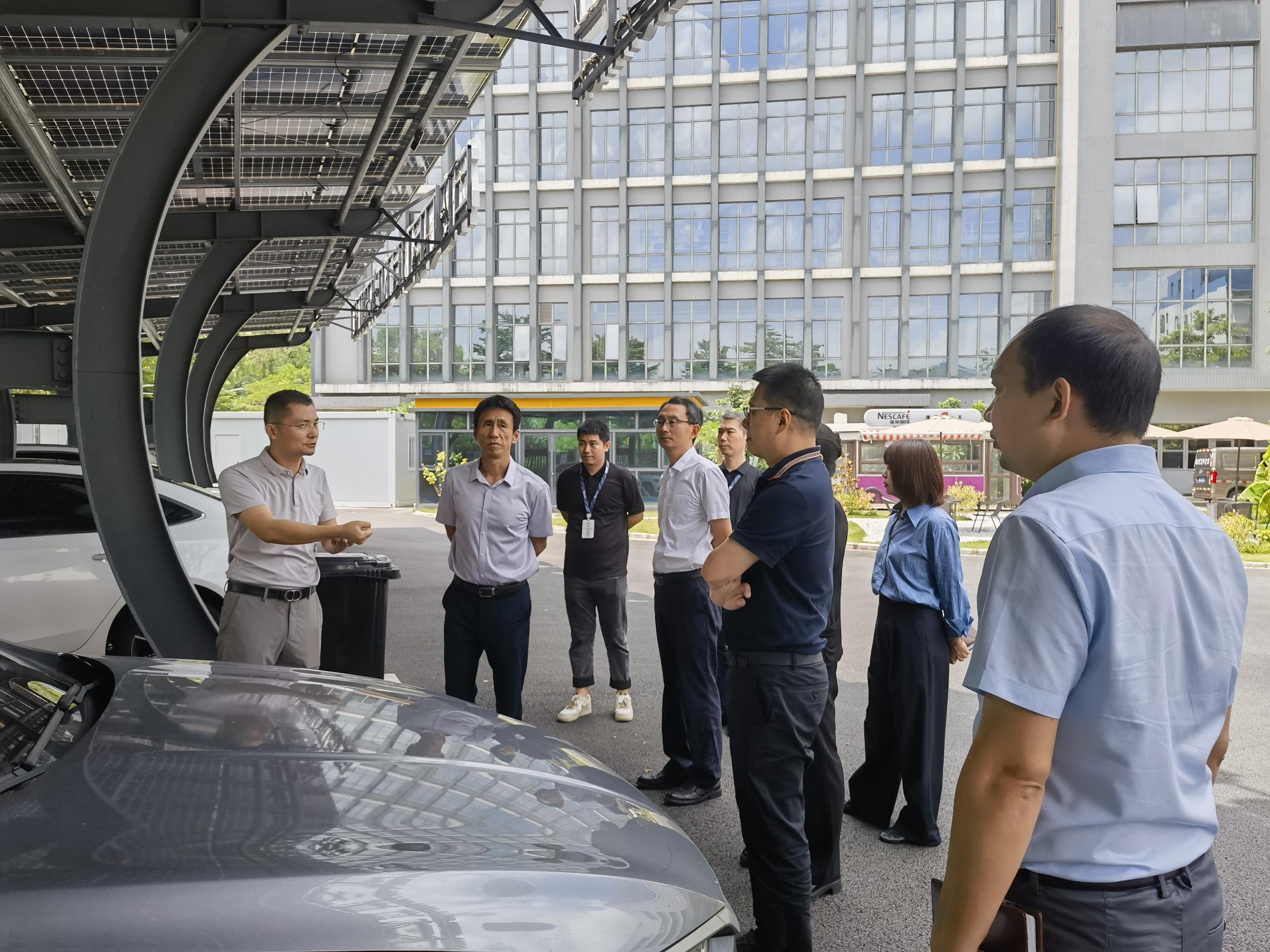 深物业集团一行莅临J9国际站登录考察交流，共筑“绿色低碳”新篇章